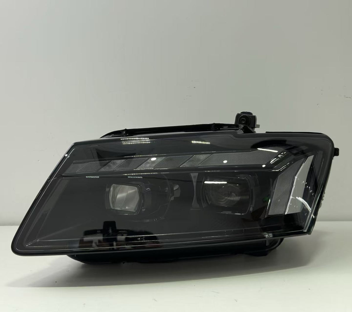 Audi Q5 2008-2017 LED Headlight Upgrade RS Style