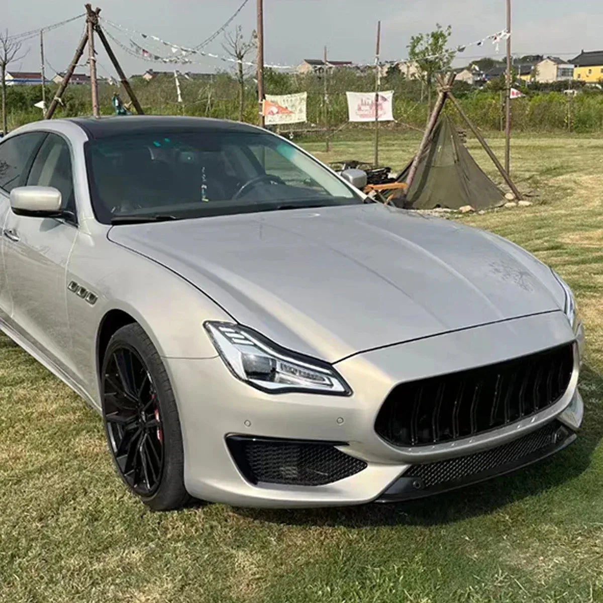 Maserati Quattroporte showcasing fast life customs product