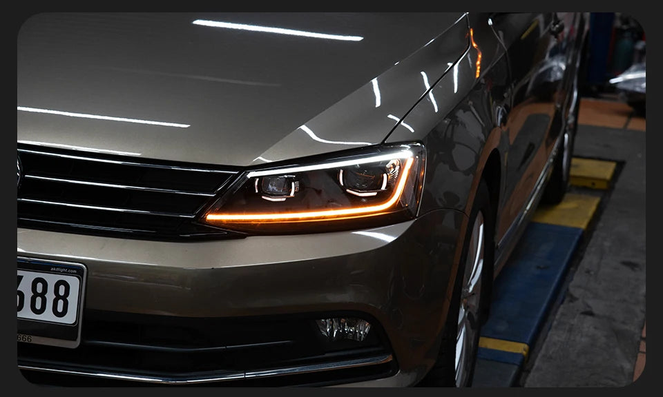 Volkswagen Jetta 2011-2018 MK6 LED Headlight Upgrade